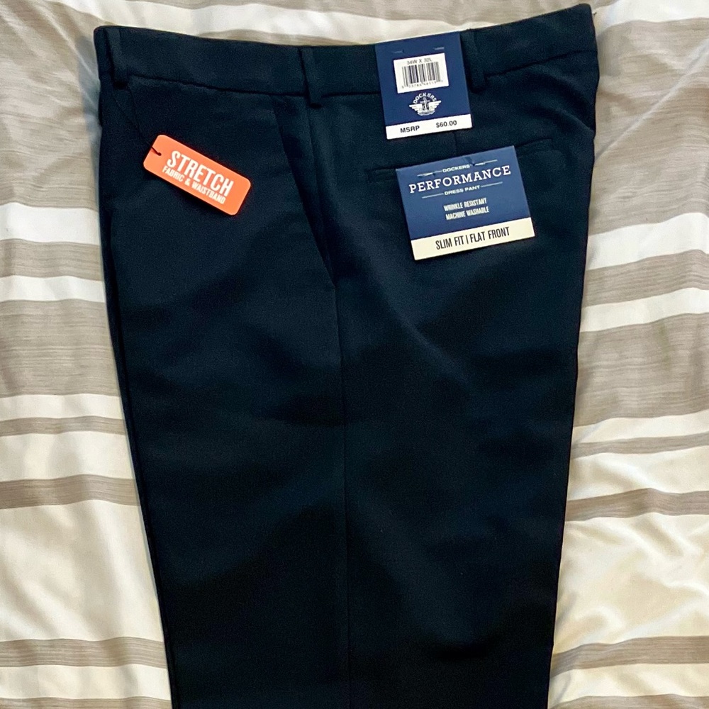NWT - Levi’s Dockers Performance Dress Pants, Flat Front, Slim Fit, Black 34x32